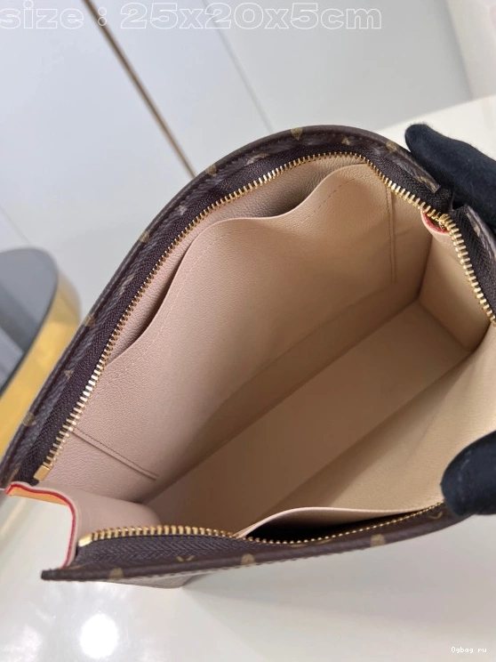 LOUIS Poche VUITTON Toilette-25*20*5.5cm 0722